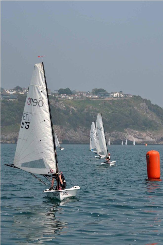 Archie leads the 5s into a finish in a dying breeze ©  Jean Border http://www.borderphotos2010.com/